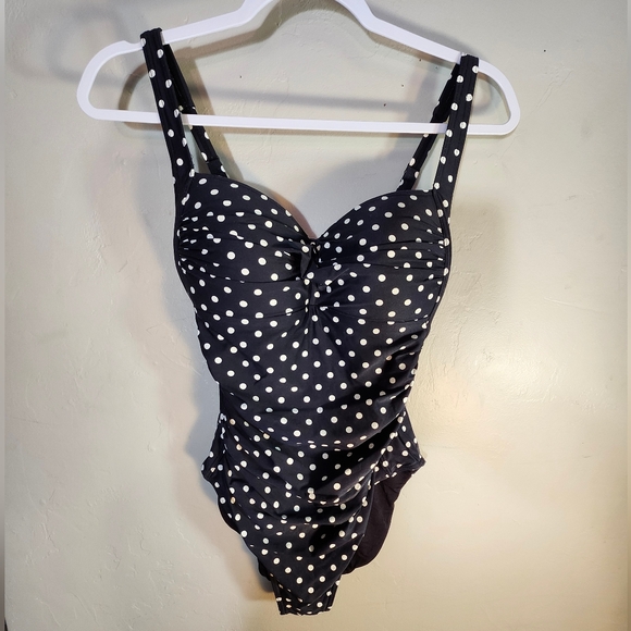 Other - Band-eye Australia Black & White Polka Dot Swimsuit Sz 8